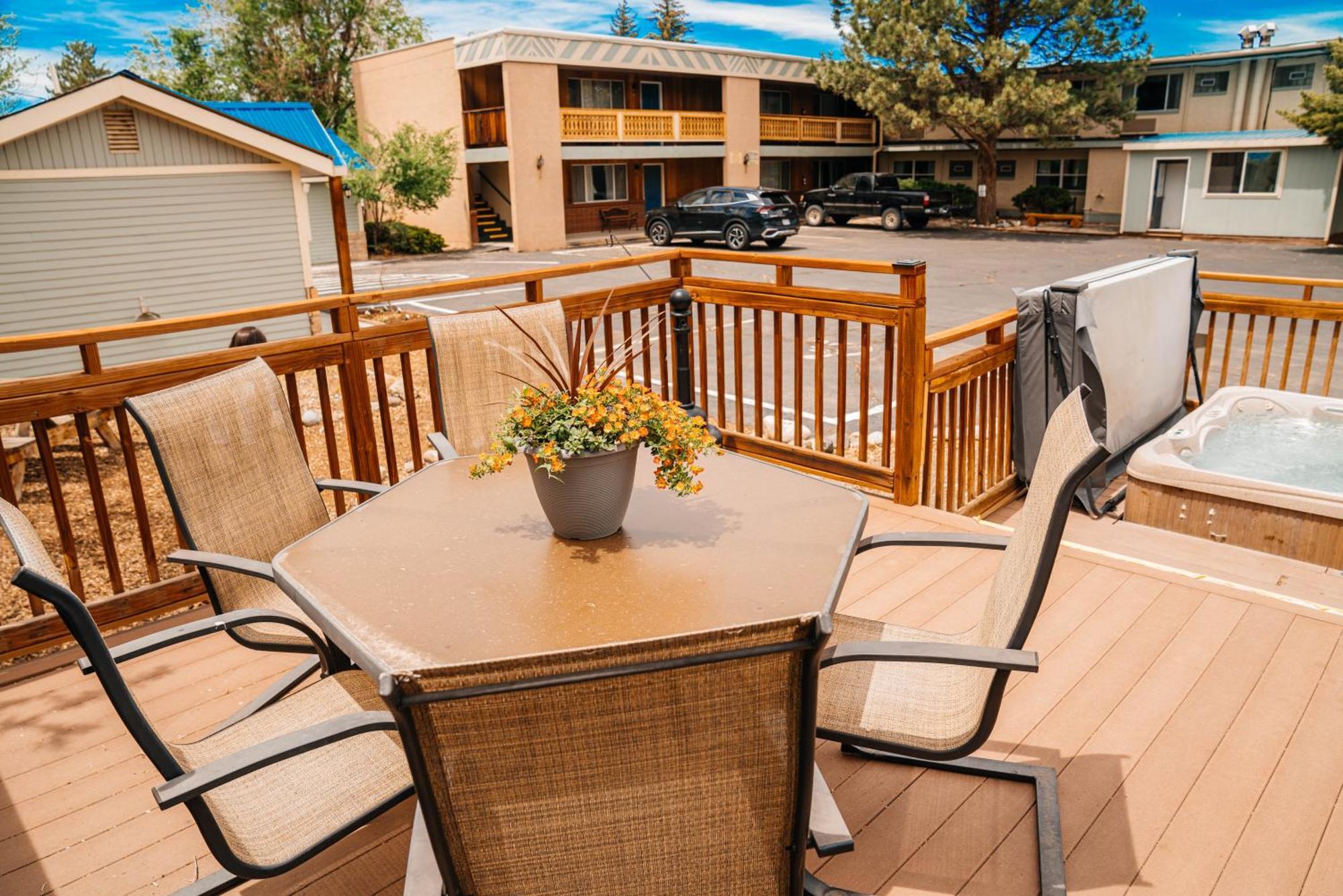 Salida Inn & Monarch Suites Luaran gambar