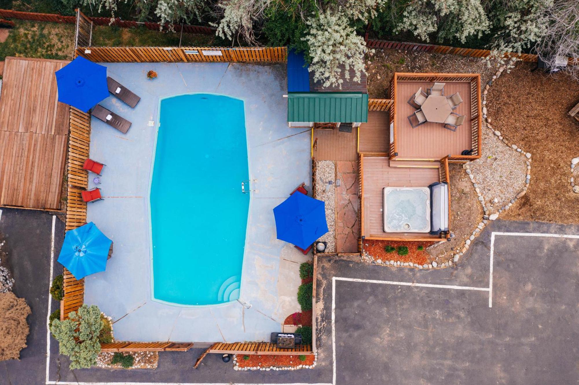 Salida Inn & Monarch Suites Luaran gambar