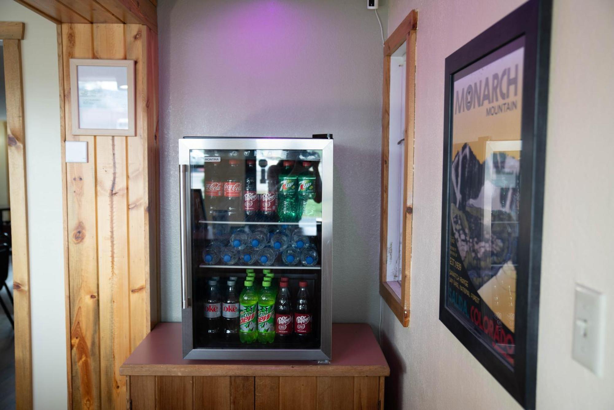Salida Inn & Monarch Suites Luaran gambar
